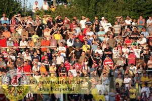 Volle R�nge im Stadion "Junge Welt"