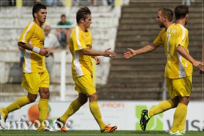 NFV GELB-WEISS G�RLITZ 09 - BSG STAHL RIESA 5:4 (2:3)