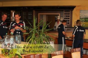 nfv09-fcbayern-muenchen-ankunft-120