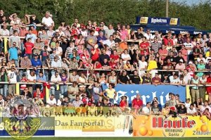 Volle R�nge im Stadion "Junge Welt"
